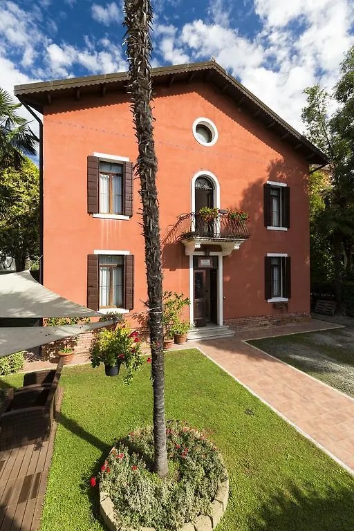 Villa Casanova Lido di Venezia Bed & Breakfast