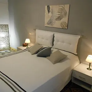 https://casa-giuly.it-tuscanyhotel.com